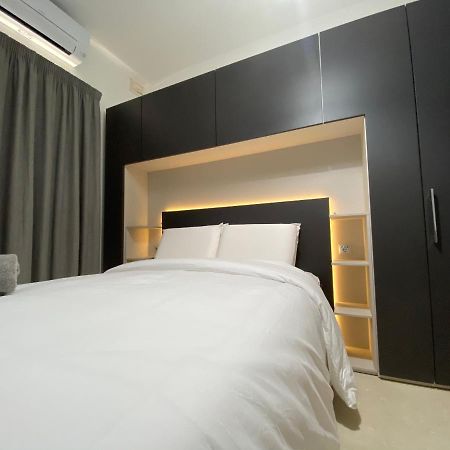 Hepburn Holiday Apartment Birżebbuġa Exteriör bild